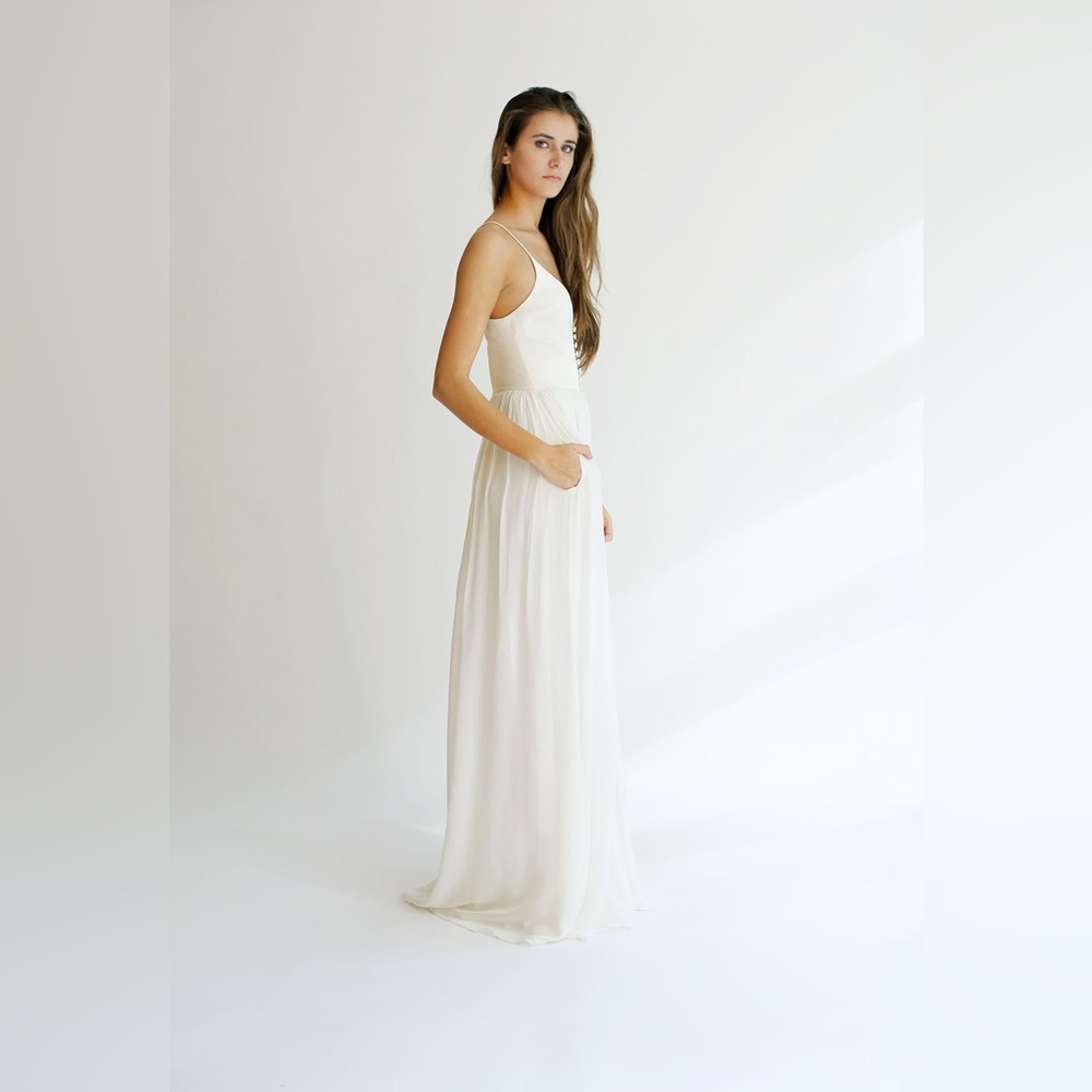 NWT- LEANNE‎ MARSHALL Elegant Ivory maxi Dress Size: 0 - Picture 2 of 16